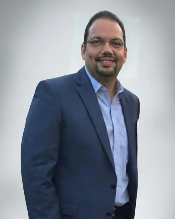 Rodolfo Mendez, Cofundador