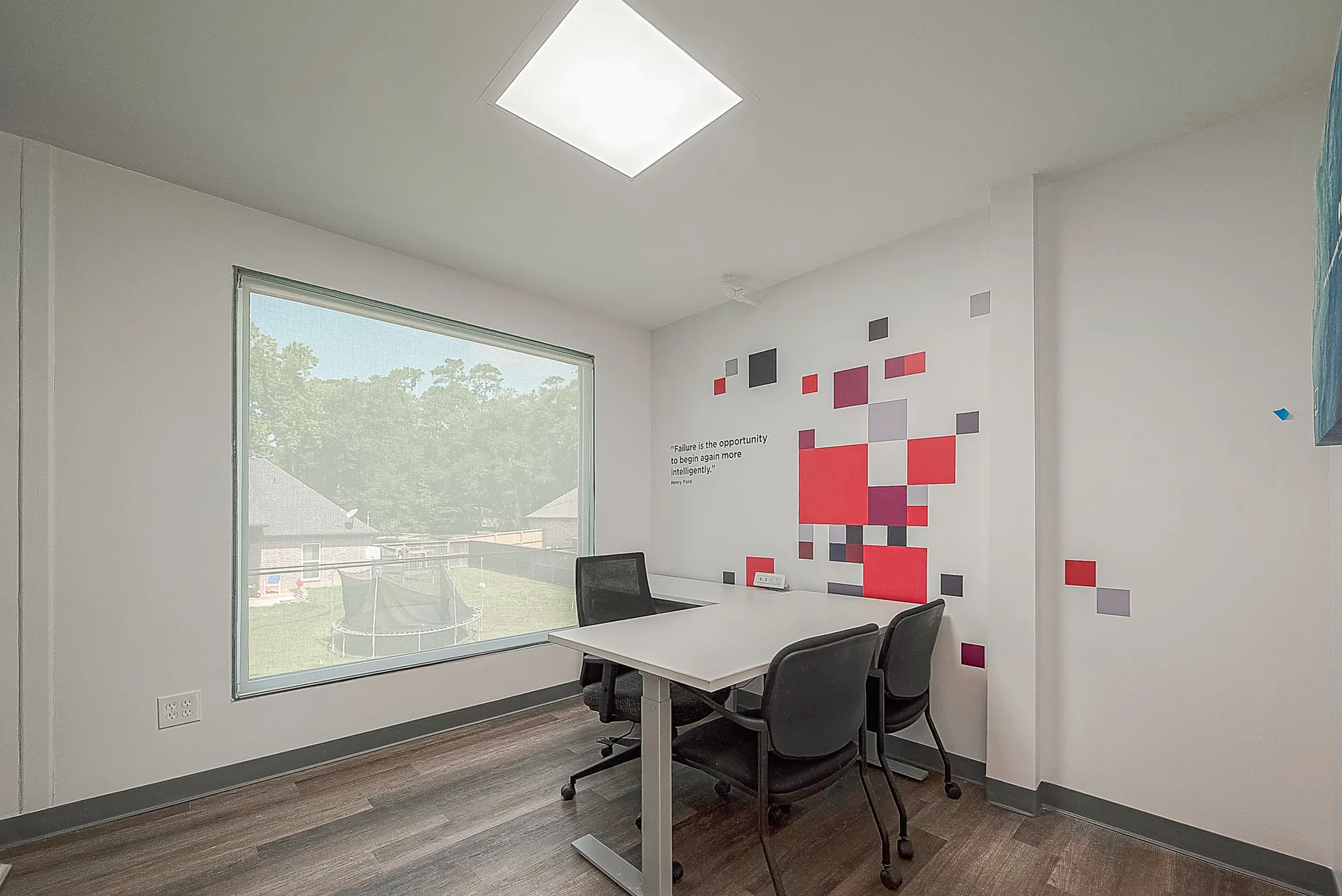 Oficina privada amueblada en Red Tangle Workspaces